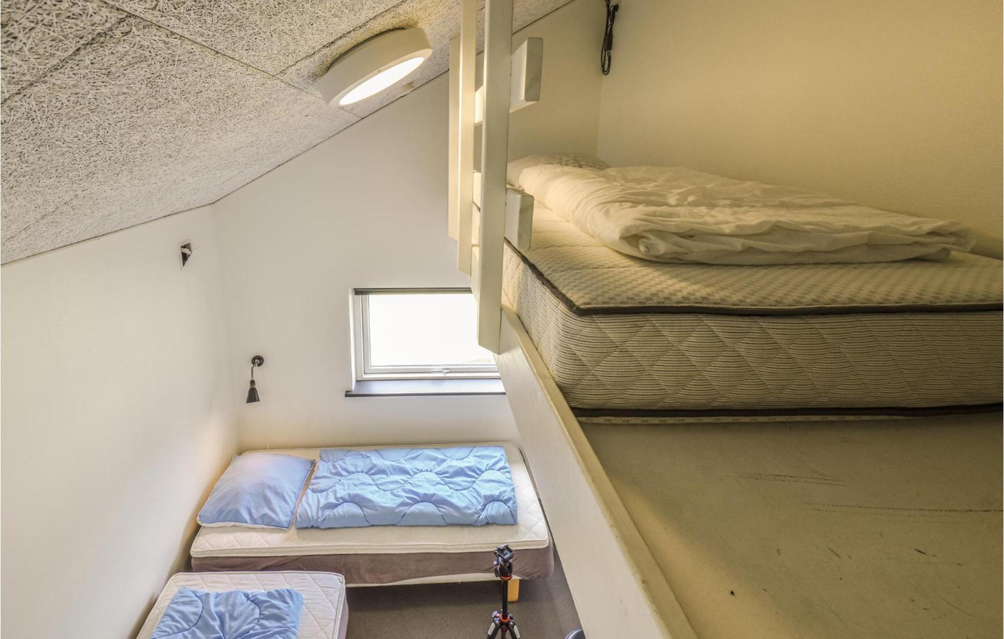 Awesome Home In Spjald With Wifi Εξωτερικό φωτογραφία